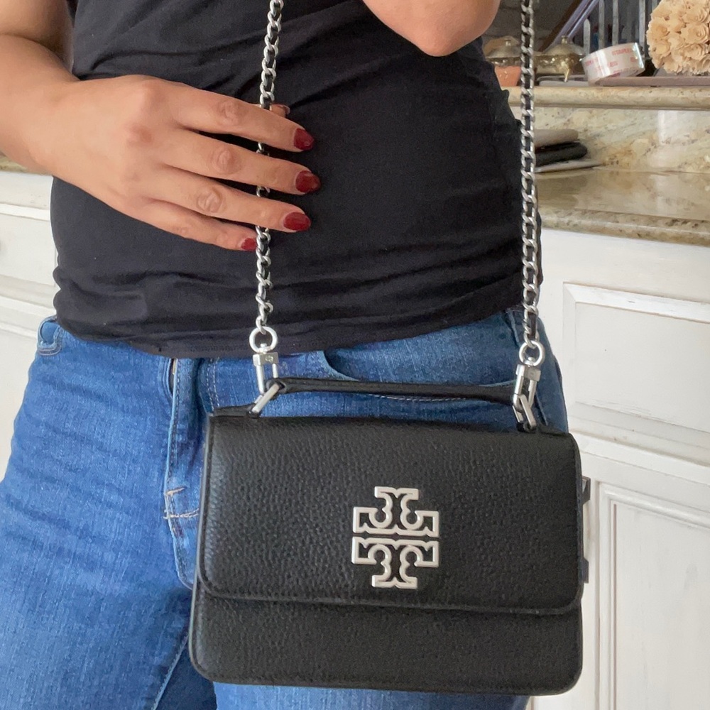 New Tory Burch ๐ค Britten top handle crossbody - Picture 7 of 8